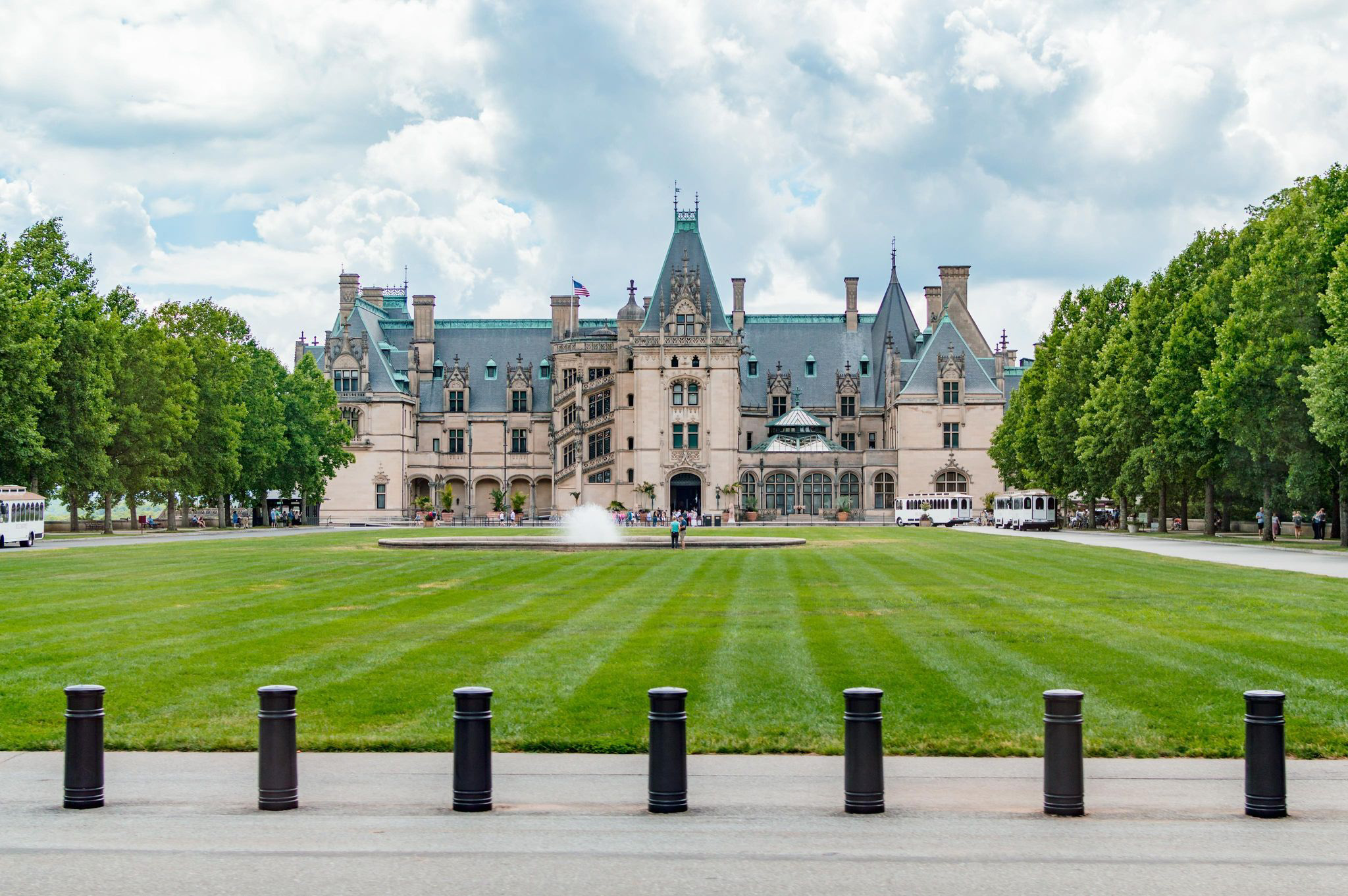 historic Biltmore estate mansion in Asheville North Carolina