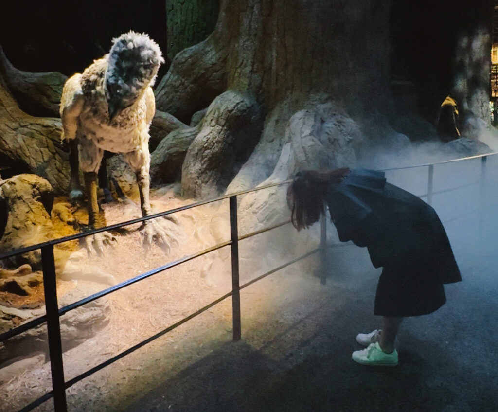 Animatronic Buckbeak who bows when you do