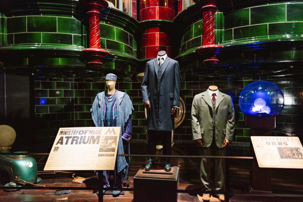 Green brick Ministry of Magic set